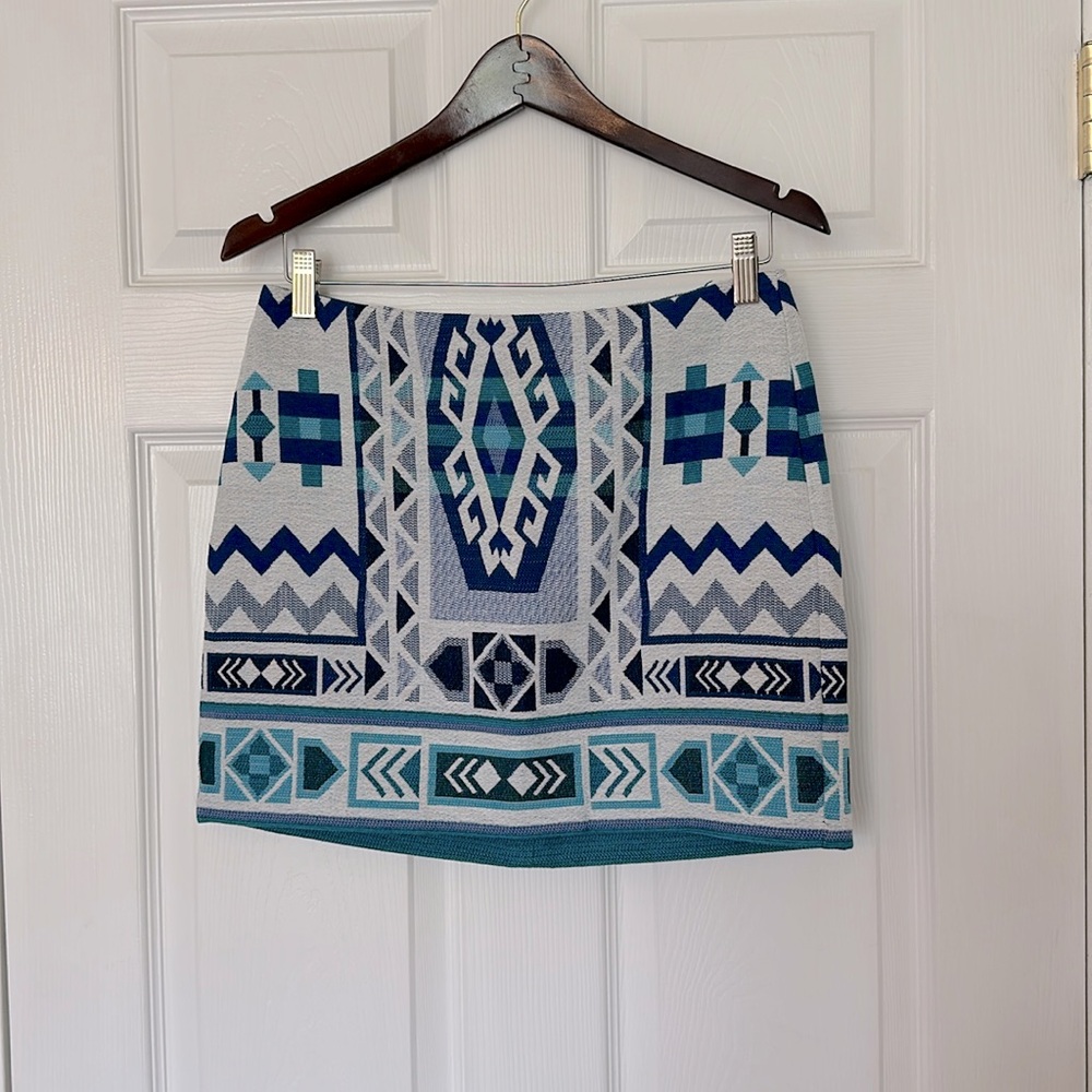 H&M woven Aztec Skirt NEW